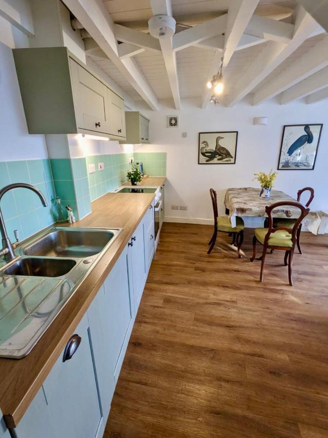 2 Stable Cottage, Llanbethery Llancarfan Eksteriør billede